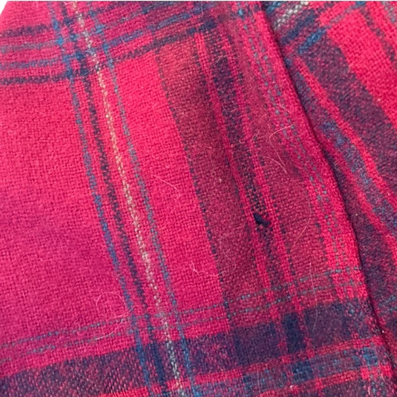 80s PENDLETON WOOL RED BLACK & BLUE PLAID BUTTON DOWN SHIRT W LOSE FLAP POCKETS - Picture 5 of 7